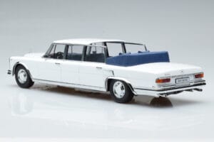 Mercedes 600 Pullman W100 Landaulet Bianco KK-Scale 1:18 KKDC181184 Pressofusione — immagine 5 di 6