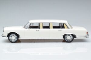 Mercedes S-Class 600 W100 LWB Pullman Bianco MCG 1:18 MCG18188 Pressofusione — immagine 3 di 6