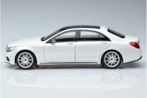 Mercedes S-Class W222 AMG Line Norev 1:18 183792 Pressofusione — immagine 4 di 7
