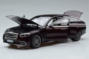 Mercedes S-Class W223 AMG Line Rosso Norev 1:18 183804 Pressofusione — immagine 2 di 8