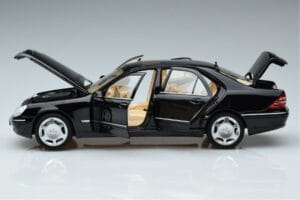Mercedes S-Class W220 S600 Edizione Limitata Norev 1:18 183811 Pressofusione — immagine 4 di 8