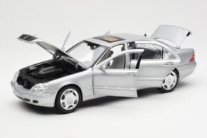 Mercedes S600 W220 Argento Metallizzato Norev 1:18 183810 Pressofusione — immagine 2 di 8
