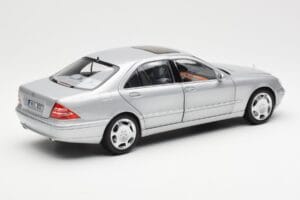 Mercedes S600 W220 Argento Metallizzato Norev 1:18 183810 Pressofusione — immagine 3 di 8