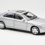 Mercedes S600 W220 Argento Metallizzato Norev 1:18 - image 6 of 8