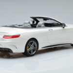 Mercedes AMG S63 A217 Cabriolet Diamond Bianco GT Spirit 1:18 - image 2 of 6