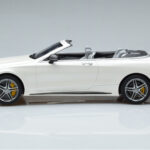 Mercedes AMG S63 A217 Cabriolet Diamond Bianco GT Spirit 1:18 - image 3 of 6