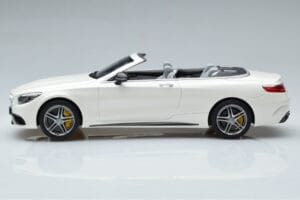 Mercedes AMG S63 A217 Cabriolet Diamond Bianco GT Spirit 1:18 B66965712 Resina — immagine 3 di 6
