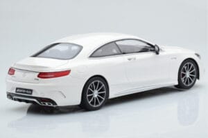 Mercedes AMG S63 C217 Coupe Bianco GT Spirit 1:18 B66960372 Resina — immagine 2 di 6