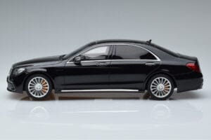 Mercedes AMG S65 W222 Nero GT Spirit 1:18 GT228 Resina — immagine 3 di 6