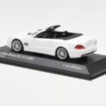 Mercedes SL 55 AMG R230 Bianco Minichamps 1:43 - image 3 of 4