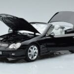 Mercedes SL500 R230 Nero Norev 1:18 183840 Pressofusione - image 2 of 8