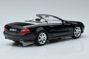 Mercedes SL500 R230 Nero Norev 1:18 183840 Pressofusione — immagine 3 di 8