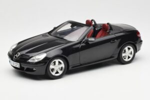 Mercedes SLK R171 Obsidian Nero Metallizzato Minichamps 1:18 B66962319