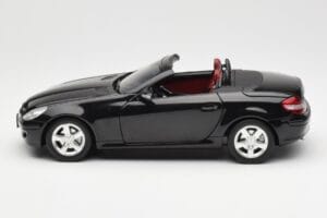 Mercedes SLK R171 Obsidian Nero Metallizzato Minichamps 1:18 B66962319 Pressofusione — immagine 5 di 9