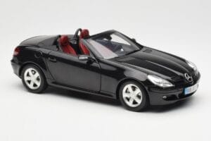Mercedes SLK R171 Obsidian Nero Metallizzato Minichamps 1:18 B66962319 Pressofusione — immagine 7 di 9