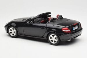 Mercedes SLK R171 Obsidian Nero Metallizzato Minichamps 1:18 B66962319 Pressofusione — immagine 8 di 9