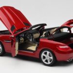 Mercedes SLK R172 Designo Zircon Rosso Minichamps 1:18 B66960513 - image 5 of 8