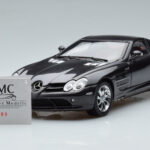 Mercedes SLR McLaren Nero CMC 1:18 - image 8 of 10