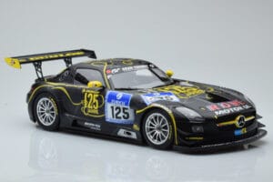 Mercedes SLS AMG GT3 Rowe Racing #125 Zehe / Bullitt / Renger / Hartung ADAC 24 Hours of Nurburgring 2013 Minichamps 1:18 151 — immagine 4 di 6