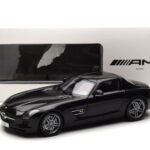 Mercedes SLS AMG Obsidian Nero Metallizzato Minichamps 1:18 B66960042 - image 7 of 7