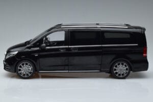 Mercedes V-Class W447 V260L Nero OEM 1:18 QALCN89911150 Pressofusione — immagine 4 di 8