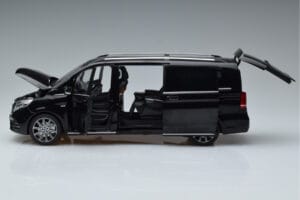 Mercedes V-Class W447 V260L Nero OEM 1:18 QALCN89911150 Pressofusione — immagine 5 di 8