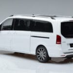 Mercedes V-Class W447 V260L Bianco Mercedes 1:18 QALCN89911149 Pressofusione - image 7 of 8