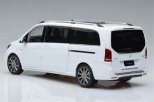 Mercedes V-Class W447 V260L Bianco OEM 1:18 QALCN89911149 Pressofusione — immagine 7 di 8