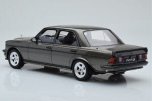 Mercedes W123 AMG 280 Grigio Otto 1:18 OT750 Resina — immagine 5 di 6