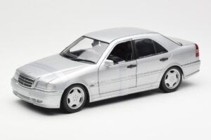 Mercedes C36 AMG W202 Argento UT Models 1:18