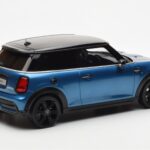 Mini Cooper S F56 Island Blu Otto 1:18 - image 2 of 6