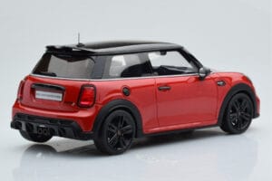 Mini Cooper S JCW F56 Rosso Otto 1:18 OT984 Resina — immagine 2 di 6