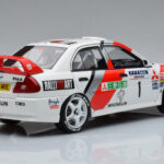 Mitsubishi Lancer Evo 4 T. Makinen / S. Harjanne Rally Catalunya 1997 Otto 1:18 - image 2 of 6