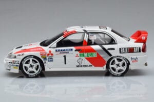 Mitsubishi Lancer Evo 4 T. Makinen / S. Harjanne Rally Catalunya 1997 Otto 1:18 OT409 Resina — immagine 3 di 6