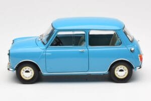 Morris Mini Minor Blu Kyosho 1:18 08964BL Pressofusione — immagine 4 di 8