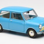 Morris Mini Minor Blu Kyosho 1:18 08964BL - image 6 of 8