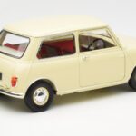 Morris Mini Minor Bianco Kyosho 1:18 08964W - image 3 of 8