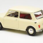 Morris Mini Minor Bianco Kyosho 1:18 08964W - image 7 of 8