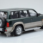 Nissan Patrol GR Y61 Verde Otto 1:18 - image 2 of 5