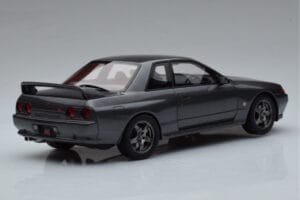Nissan Skyline GT-R BNR32 Nismo Grigio Otto 1:18 OT411 Resina — immagine 2 di 6