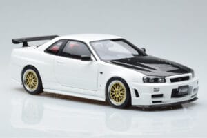 Nissan Skyline GT-R R34 Nismo Z-Tune Bianco MotorHelix 1:18 M83407 Pressofusione — immagine 6 di 11