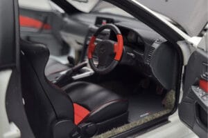 Nissan Skyline GT-R R34 Nismo Z-Tune Bianco MotorHelix 1:18 M83407 Pressofusione — immagine 8 di 11
