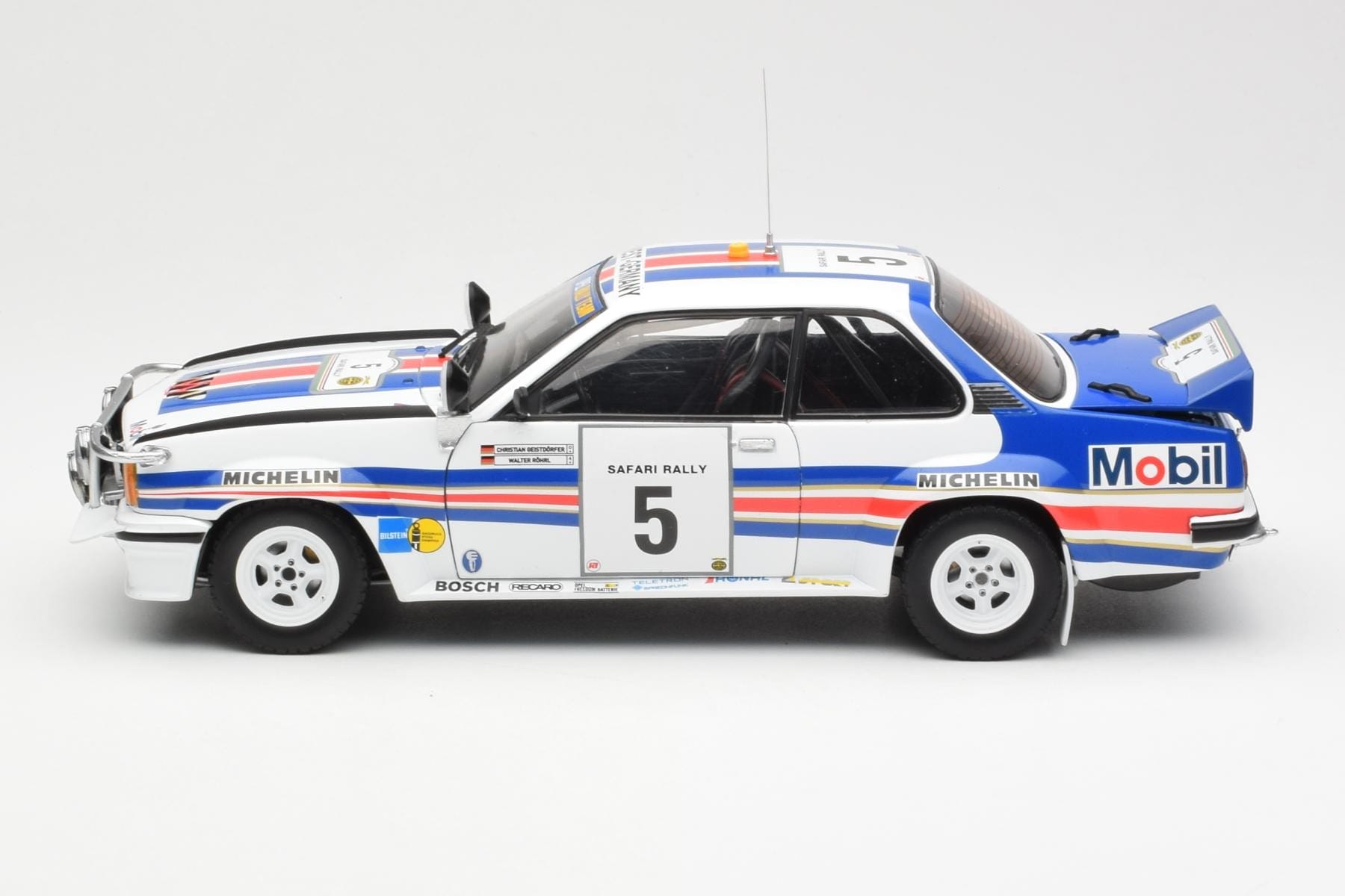 Opel Ascona 400 #5 W. Rohrl / C. Geistdorfer Safari Rally Campione del Mondo 1982 Sun Star 1:18 5378 Pressofusione — immagine 4 di 8