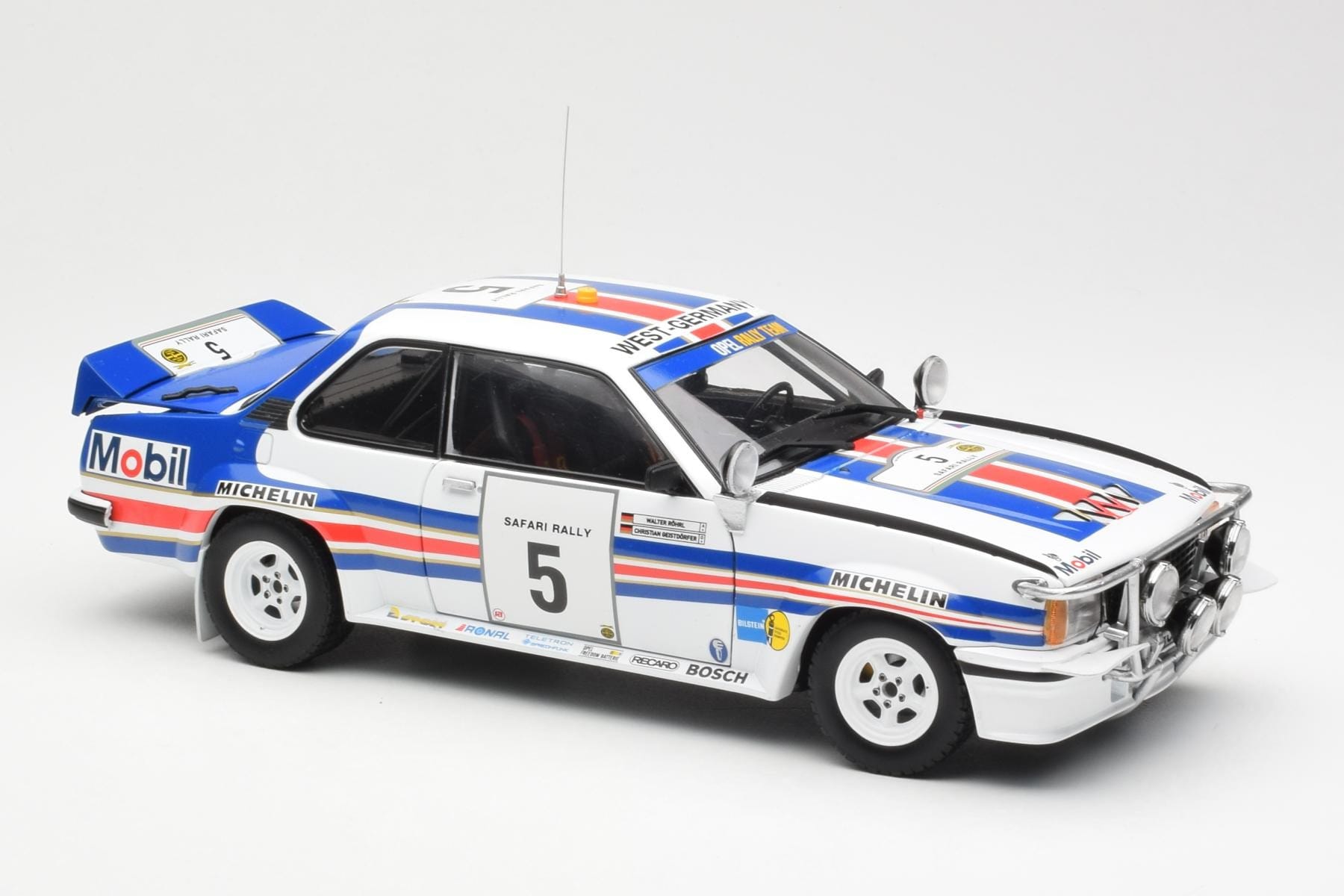 Opel Ascona 400 #5 W. Rohrl / C. Geistdorfer Safari Rally Campione del Mondo 1982 Sun Star 1:18 5378 Pressofusione — immagine 6 di 8
