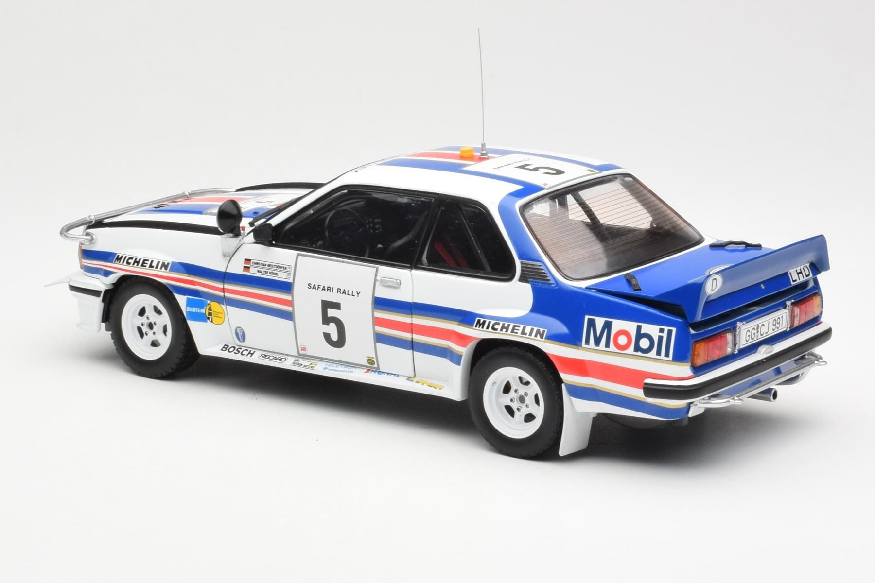 Opel Ascona 400 #5 W. Rohrl / C. Geistdorfer Safari Rally Campione del Mondo 1982 Sun Star 1:18 5378 Pressofusione — immagine 7 di 8