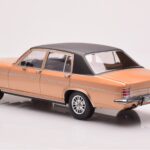 Opel Diplomat B Beige Metallizzato MCG 1:18 - image 5 of 6
