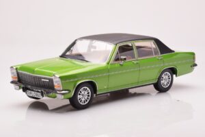 Opel Diplomat B Verde Metallizzato MCG 1:18 MCG18337