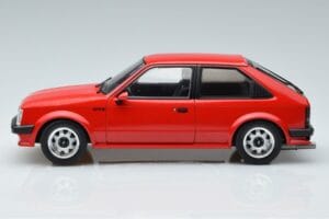 Opel Kadett D GTE Rosso MCG 1:18 MCG18269 Pressofusione — immagine 3 di 6