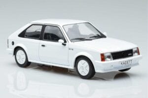 Opel Kadett D GTE Bianco MCG 1:18 MCG18268 Pressofusione — immagine 4 di 6