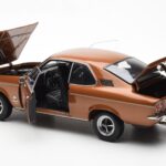 Opel Manta A Bronzo Metallizzato Norev 1:18 - image 5 of 8
